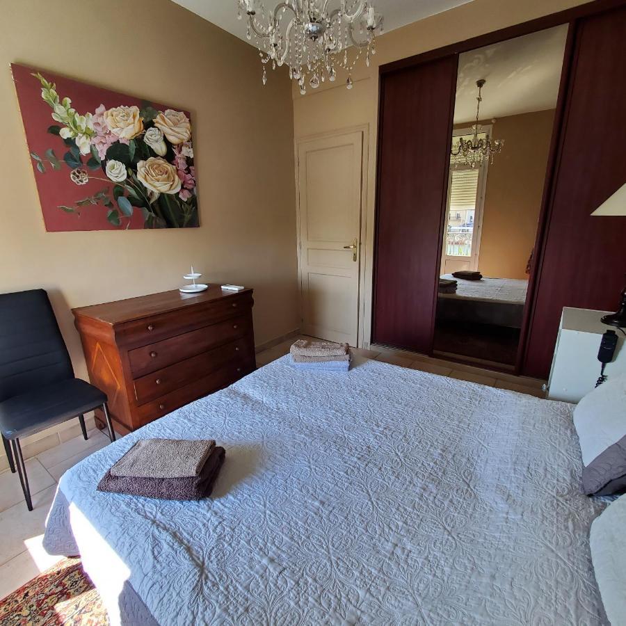 Le Vent Dans Les Voiles - Appartement Classe 4 Etoiles Mèze Exterior foto